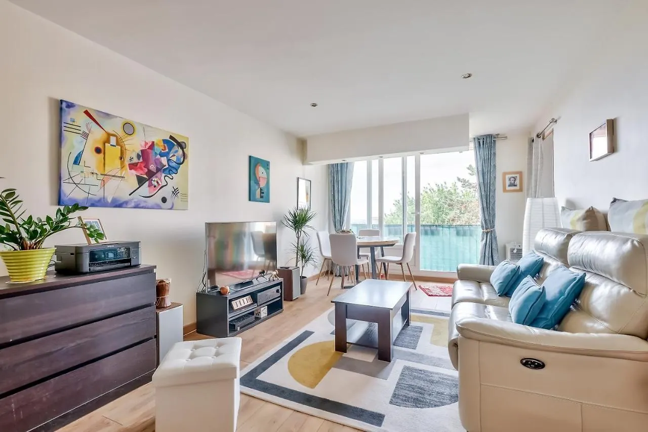 Le Petit Peuplier Apartment Le Plessis-Robinson France